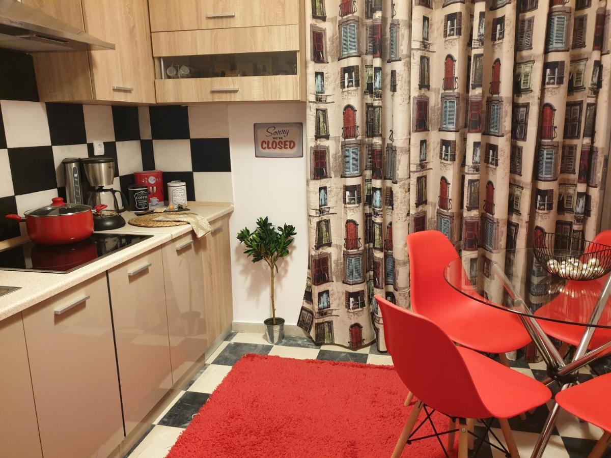 Apartment Charming House 1 *